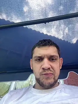 Snapshot of BogdanNegoda chatting on May 23, 7:24 am BogdanNegoda online show from May 23, 7:24 am