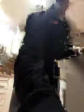 Snapshot of macmaddy8989 chatting on March 5, 5:31 pm macmaddy8989 online show from March 5, 5:31 pm