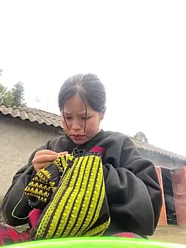 O o UwU o O online show from November 19, 8:58 am