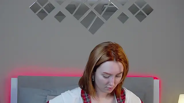 Snapshot of MarianeSun chatting on June 25, 3:50 am MarianeSun online show from June 25, 3:50 am