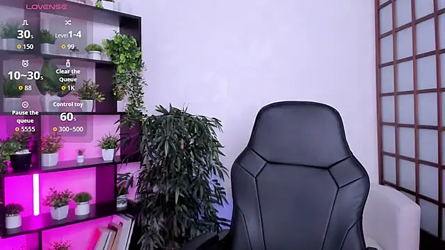 O1d Lady online show from November 14, 8:46 am