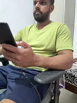 Vineeth3906 online show from June 7, 11:58 am