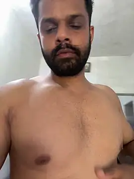 Vineeth3906 online show from June 15, 7:43 am