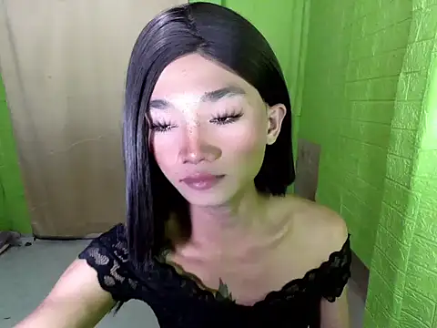 Snapshot of Petite_HugeCock chatting on September 11, 4:18 pm Petite HugeCock online show from September 11, 4:18 pm