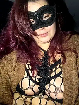 Snapshot of Saphyra_Secret chatting on October 19, 10:21 pm Saphyra Secret online show from October 19, 10:21 pm