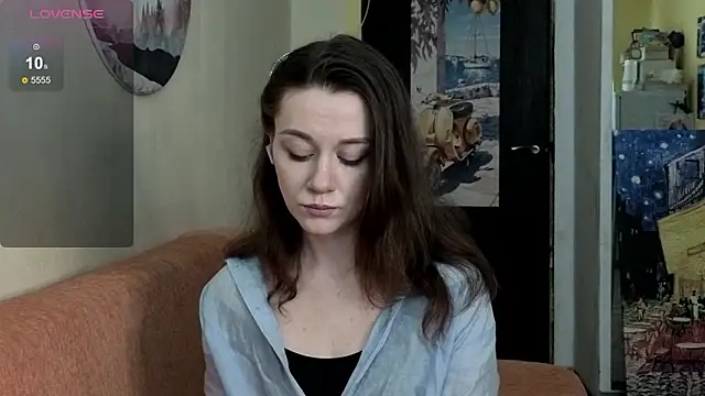 Snapshot of SkyHelen chatting on March 20, 4:28 am SkyHelen online show from March 20, 4:28 am