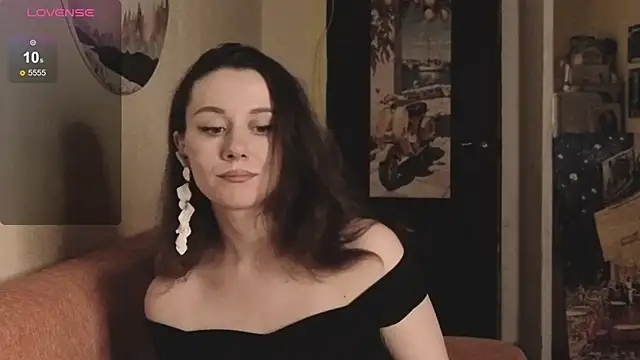 Snapshot of SkyHelen chatting on March 24, 5:29 pm SkyHelen online show from March 24, 5:29 pm