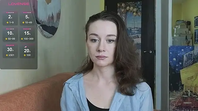 Snapshot of SkyHelen chatting on April 6, 4:57 am SkyHelen online show from April 6, 4:57 am