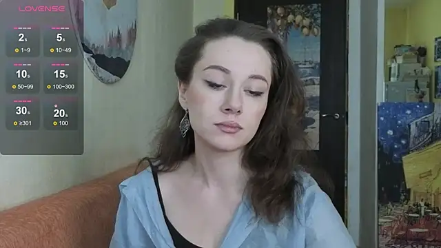Snapshot of SkyHelen chatting on April 7, 7:53 am SkyHelen online show from April 7, 7:53 am