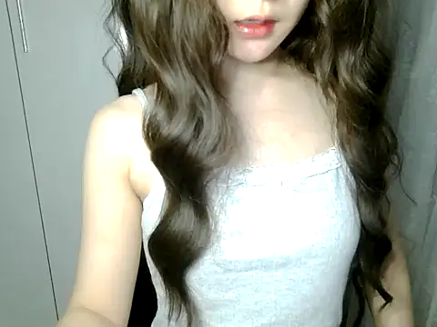 Annabelle-e online show from June 1, 5:25 pm