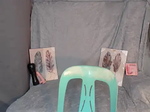 Snapshot of SerenityFoxx chatting on October 25, 9:06 am SerenityFoxx online show from October 25, 9:06 am