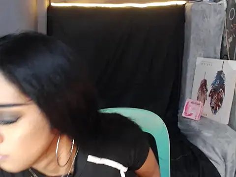 Snapshot of SerenityFoxx chatting on November 7, 6:08 pm SerenityFoxx online show from November 7, 6:08 pm