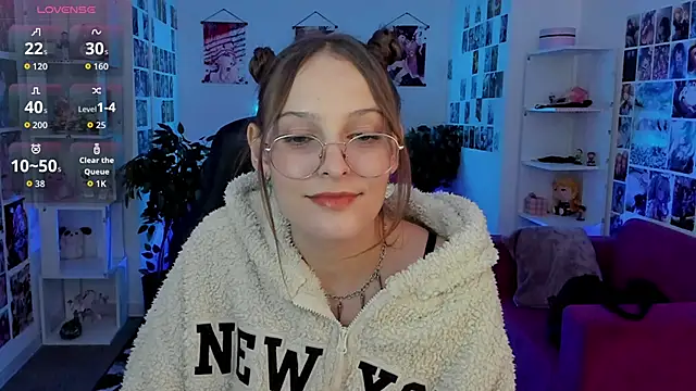 JenniferKiim online show from September 15, 11:21 am