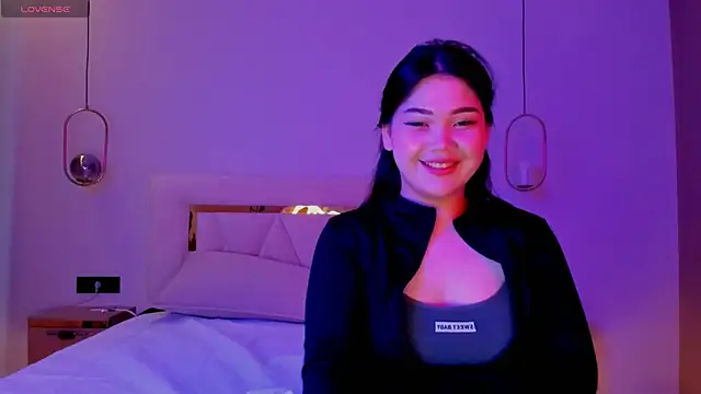 yummmymommy online show from September 10, 12:05 pm