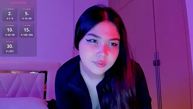 yummmymommy online show from September 18, 12:18 pm