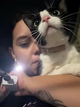 Hayleyourslave online show from December 20, 12:29 am