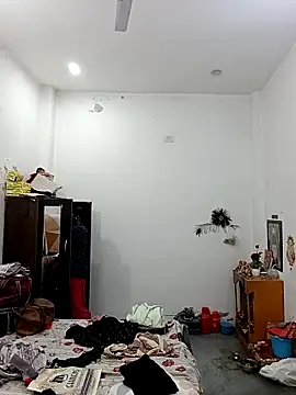 Snapshot of Rakhi_sawant143 chatting on November 8, 3:29 am Rakhi sawant143 online show from November 8, 3:29 am