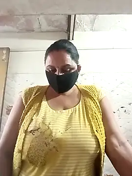 Snapshot of Rakhi_sawant143 chatting on November 18, 11:47 am Rakhi sawant143 online show from November 18, 11:47 am