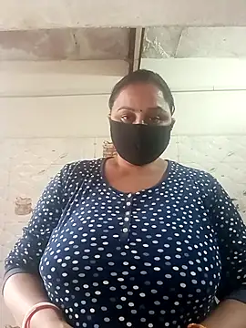 Snapshot of Rakhi_sawant143 chatting on November 19, 2:22 am Rakhi sawant143 online show from November 19, 2:22 am