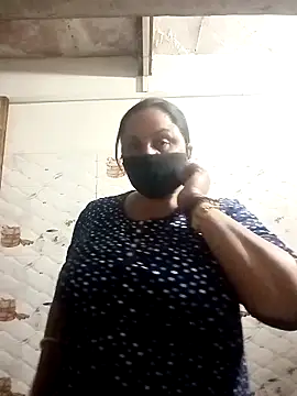 Snapshot of Rakhi_sawant143 chatting on December 1, 2:44 pm Rakhi sawant143 online show from December 1, 2:44 pm