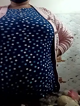 Rakhi sawant143 online show from January 16, 2:26 am