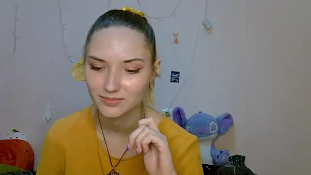 Snapshot of _kikiclark__ chatting on September 10, 7:25 pm  kikiclark   online show from September 10, 7:25 pm