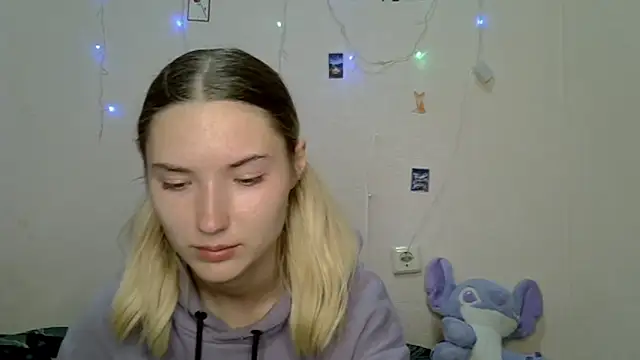 Snapshot of _kikiclark__ chatting on September 14, 8:41 pm  kikiclark   online show from September 14, 8:41 pm