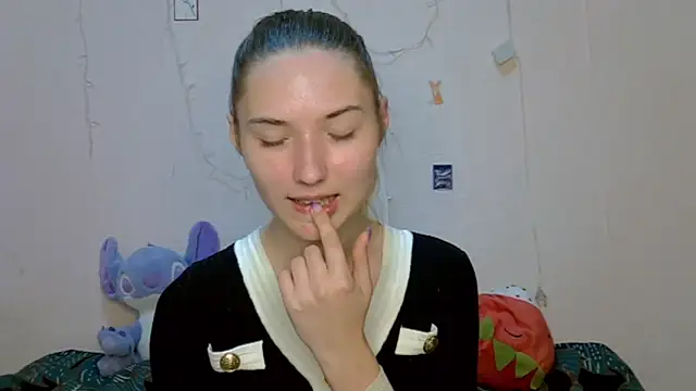 Snapshot of _kikiclark__ chatting on September 15, 8:53 pm  kikiclark   online show from September 15, 8:53 pm