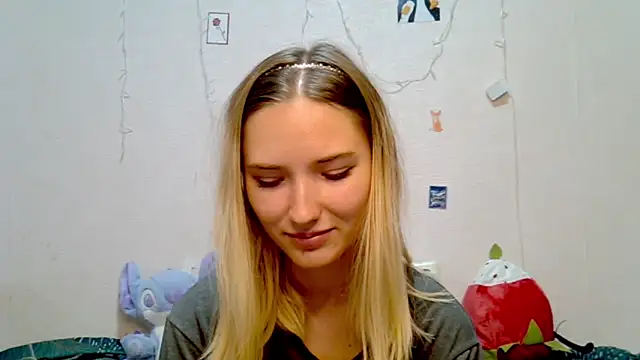 Snapshot of _kikiclark__ chatting on September 18, 8:33 pm  kikiclark   online show from September 18, 8:33 pm