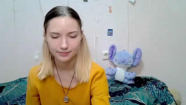 Snapshot of _kikiclark__ chatting on September 23, 3:15 pm  kikiclark   online show from September 23, 3:15 pm