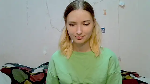 Snapshot of _kikiclark__ chatting on September 28, 8:47 pm  kikiclark   online show from September 28, 8:47 pm