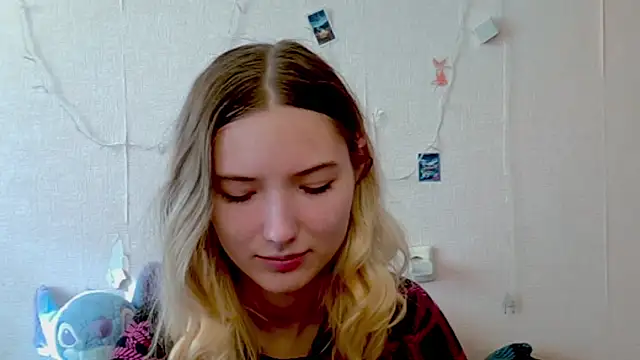 Snapshot of _kikiclark__ chatting on October 4, 8:56 am  kikiclark   online show from October 4, 8:56 am