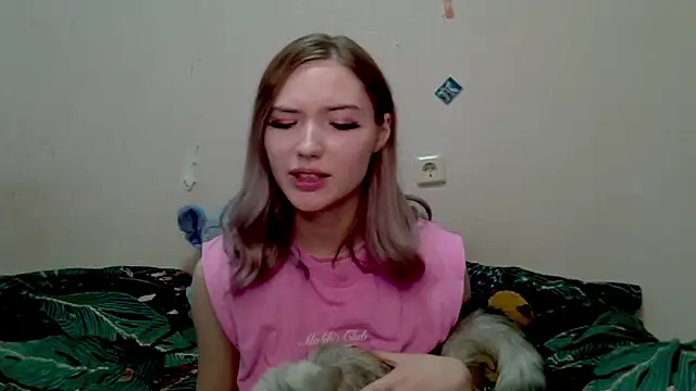 Snapshot of _kikiclark__ chatting on October 19, 2:07 pm  kikiclark   online show from October 19, 2:07 pm