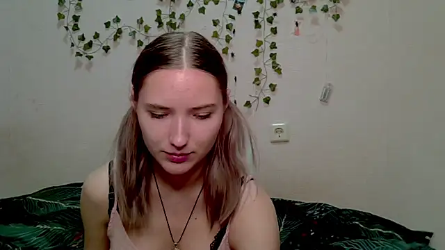 Snapshot of _kikiclark__ chatting on October 26, 4:46 pm  kikiclark   online show from October 26, 4:46 pm