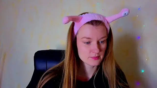 MysticVenus  online show from April 7, 2:39 pm