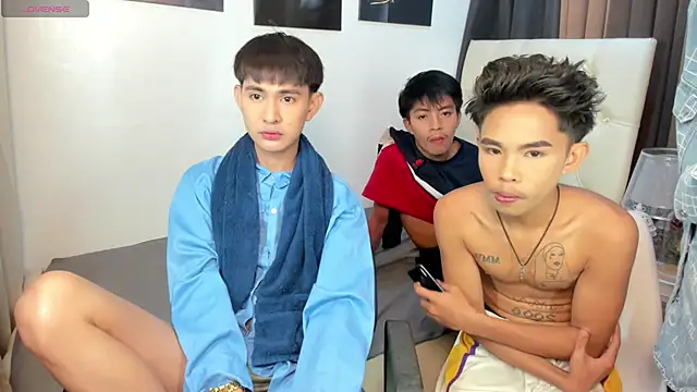 Snapshot of xxxhugecocktwinkxxx chatting on September 20, 5:14 pm xxxhugecocktwinkxxx online show from September 20, 5:14 pm