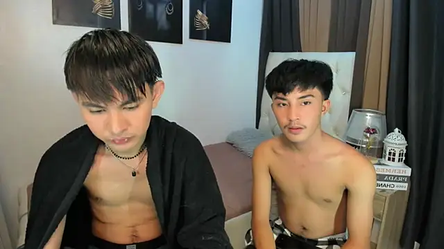 xxxhugecocktwinkxxx online show from November 7, 5:02 pm