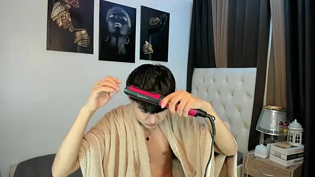 xxxhugecocktwinkxxx online show from November 22, 5:01 pm