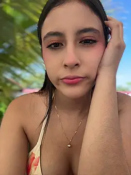 Juanita-Diaz online show from June 18, 8:35 pm