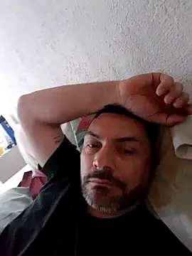 Snapshot of Alex_404040 chatting on October 21, 7:25 pm Alex 404040 online show from October 21, 7:25 pm