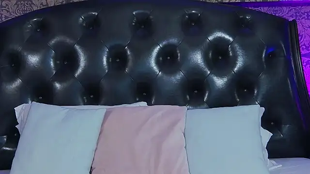 KendraMaxx online show from March 7, 6:32 am