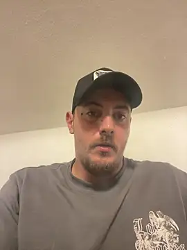 DaNNyeL016 online show from June 6, 1:43 am