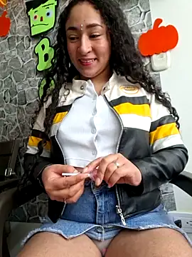 Lexiiee 1 online show from October 9, 5:11 pm