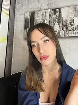 Snapshot of SweetieSinXXX chatting on August 3, 2:11 pm SweetieSinXXX online show from August 3, 2:11 pm