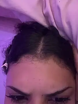 luluzinhax online show from March 28, 6:57 am