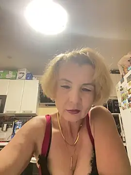 VasylynaLove421 online show from September 8, 6:29 pm