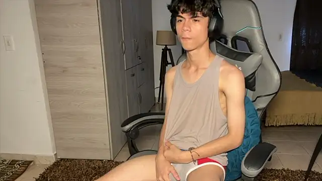 OopsAgain  online show from January 13, 5:40 pm