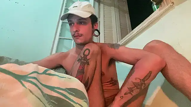 chrisalmeid  online show from February 18, 6:53 am