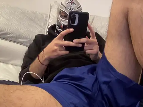 Snapshot of Superwow54 chatting on October 8, 11:57 pm Superwow54 online show from October 8, 11:57 pm