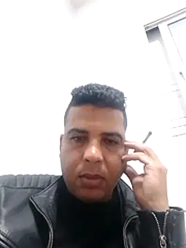 Snapshot of radois54 chatting on May 4, 11:23 pm radois54 online show from May 4, 11:23 pm
